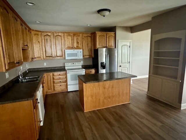 Photo - 1407 Cobblestone Way