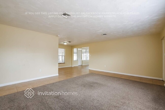 Photo - 411 W Charlotte Ave