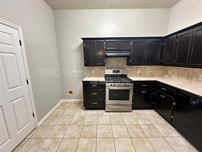 Photo - 4905 SE 55th St