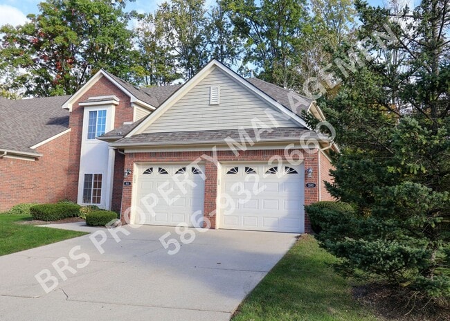 Photo - Shelby Twp 2 bedroom, 2 bath condo for lease.