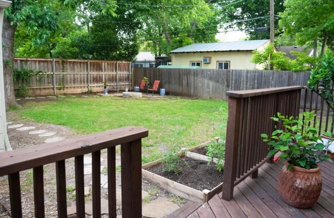 Photo - 6336 Locke Ave