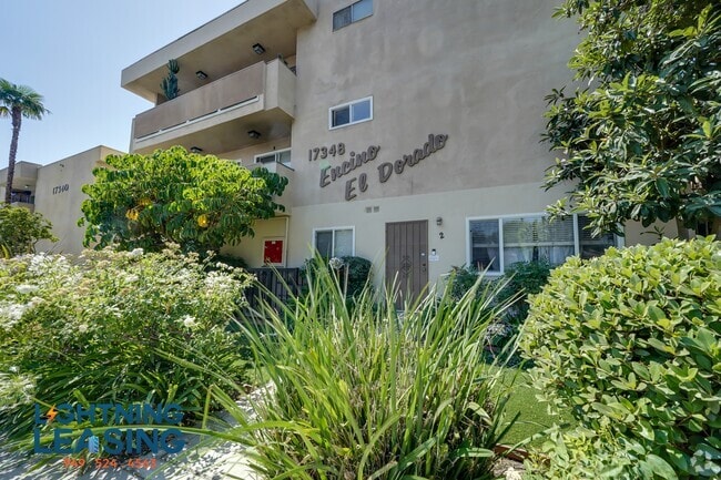 Building Photo - 17346 Burbank Blvd Unit 18C Rental