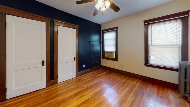 Photo - 47-49-49 Rockwell St Unidad 47