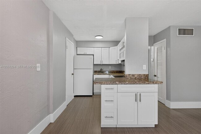 Photo - 8701 SW 141st St Unit L6