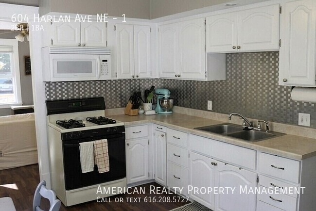 Photo - 604 Harlan Ave NE Unit 1