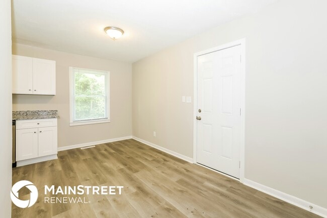 Photo - 7125 Puckett St SW