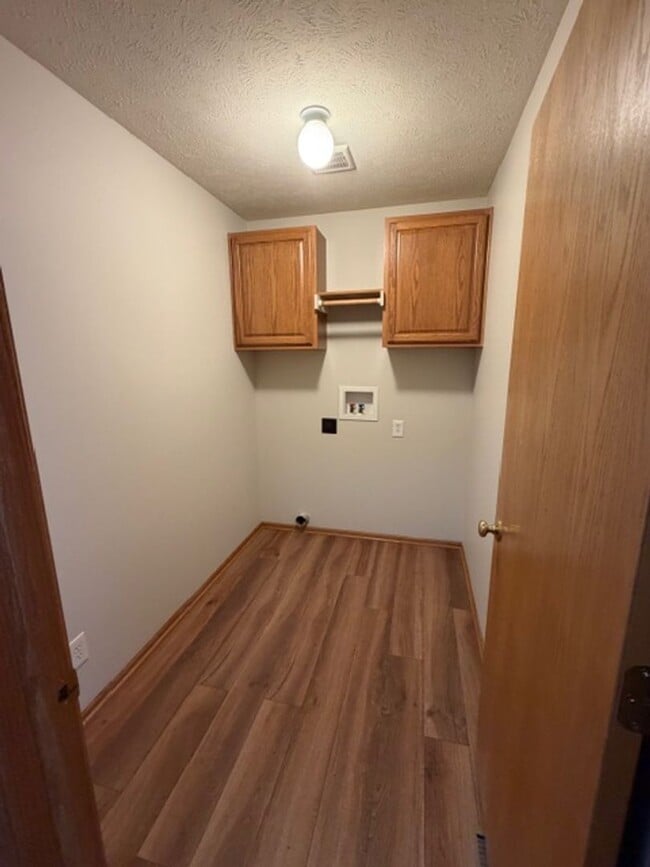 Photo - Large 4 bedroom house in SW Lincoln