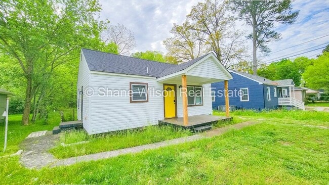 Photo - 700 N Moore Rd