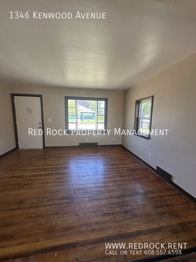 Photo - 1346 Kenwood Ave