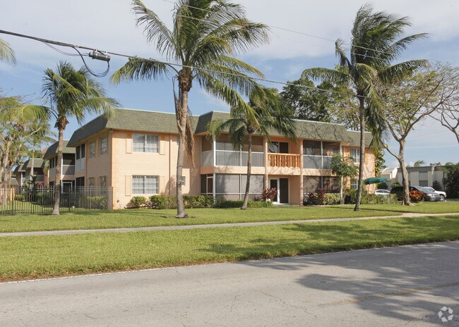 Photo - Coco Cay Fairfield Gardens Apartments