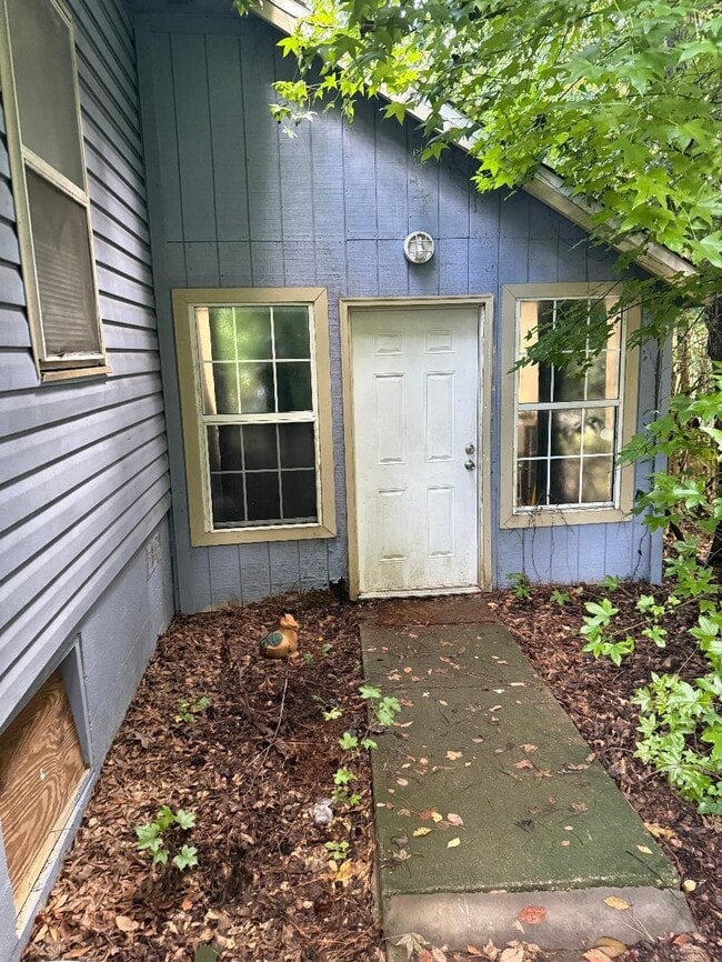 Building Photo - 1610 Atkamire Dr