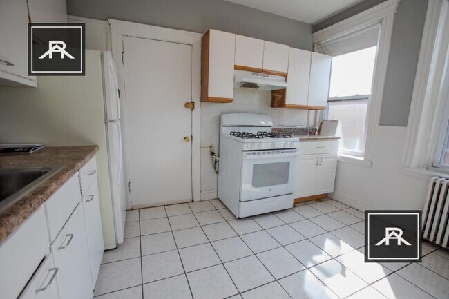 2 bedroom in Brighton MA 02135 - 2 bedroom in Brighton MA 02135 Condo Unit 8B