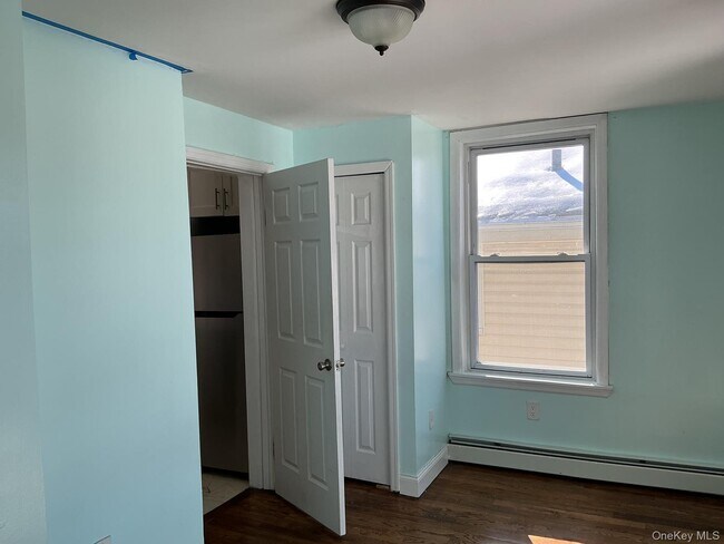 Photo - 118-14 219th St