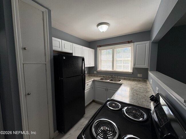 Photo - 2966 Remington St