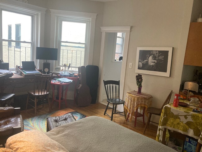 Photo - 78 Kilmarnock St