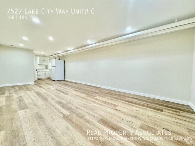 Building Photo - 7527 Lake City Way NE Rental