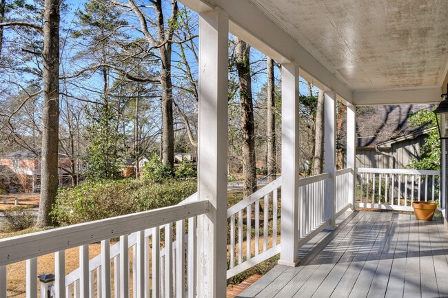311 Habersham Rd