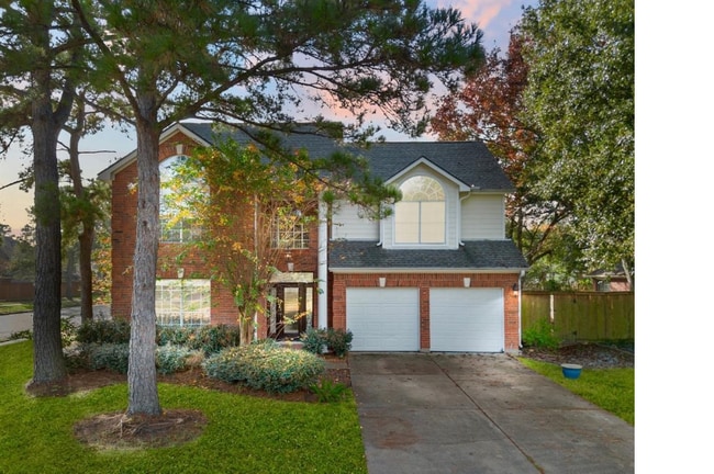 Building Photo - 16003 Pebbleglen Dr Rental