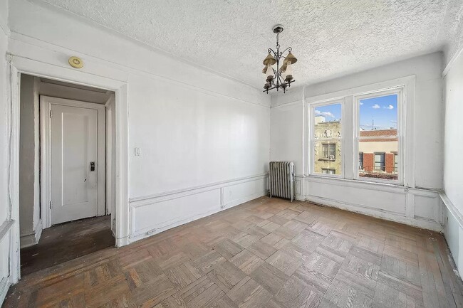 Photo - 374 S 2nd St