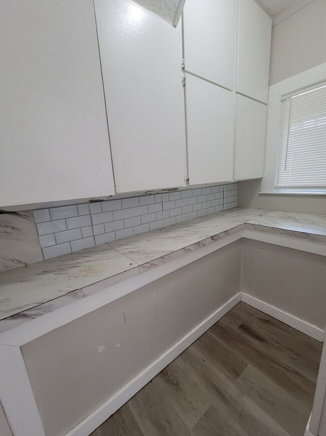 Photo - 385-387 Belmont St Unidad 387-2