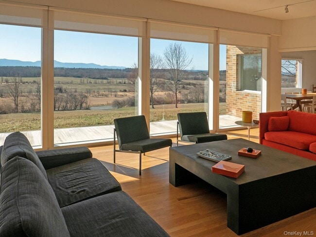 Photo - 387 Tishauser Rd