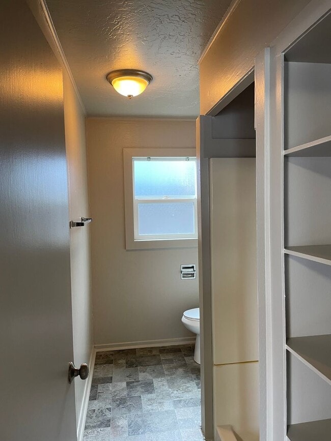 Photo - 1 Bedroom Apartment! Unit 06