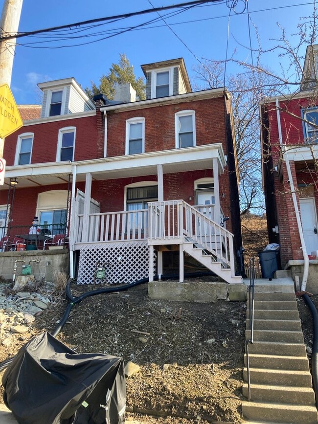 Building Photo - 211 Southern Ave