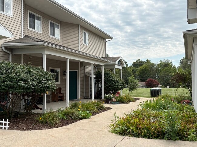 Hawk's Ridge Senior/Family Apartments