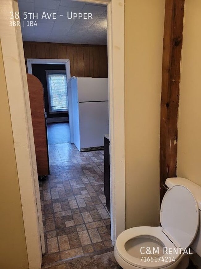 Photo - 38 5th Ave Unit Upper