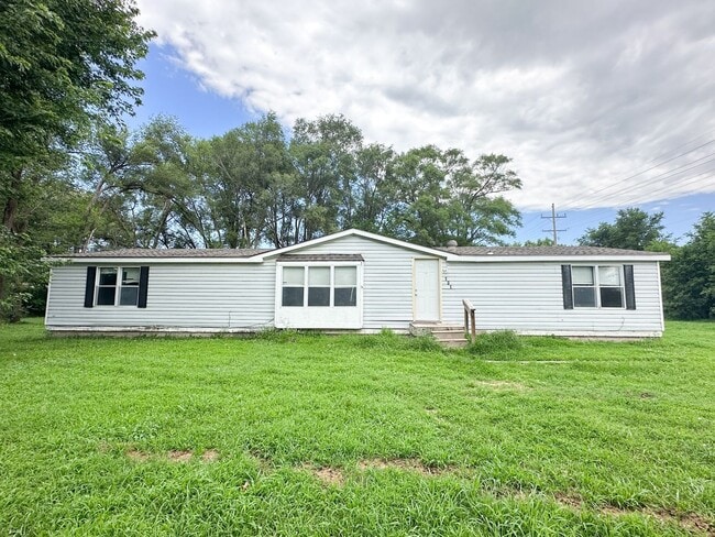 Building Photo - Italian Estates Property Management