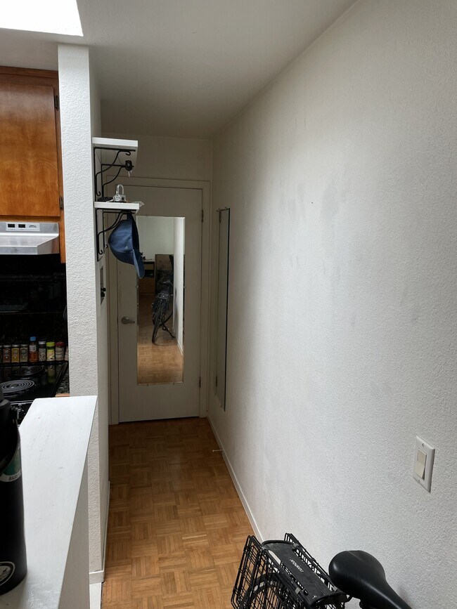 Photo - 909 Alvarado Ave Unidad 4