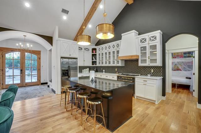 Photo - 371 S Ring Rd