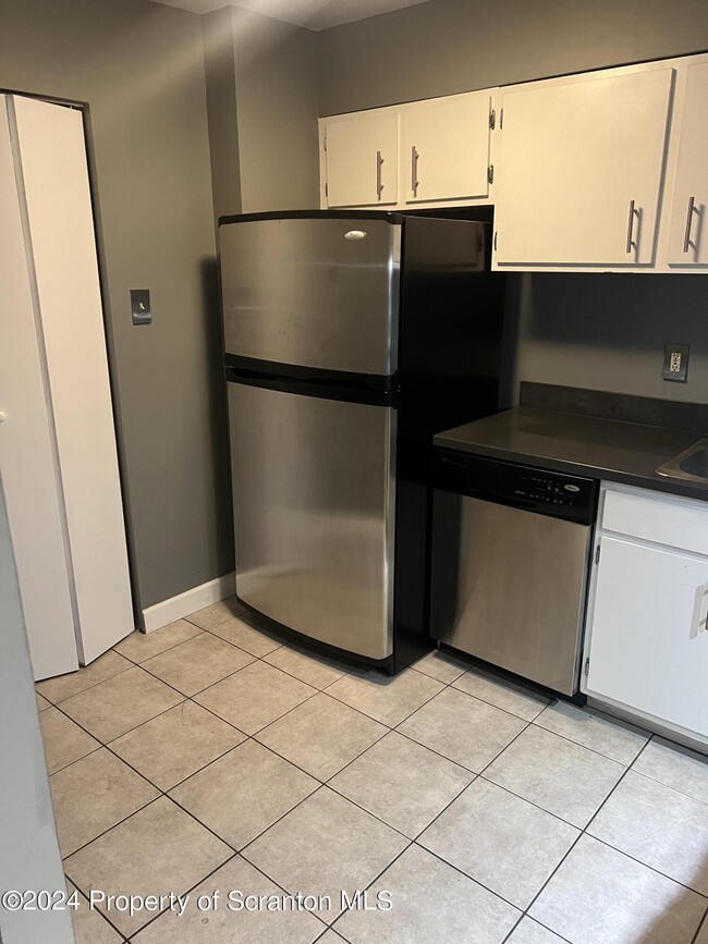 Photo - 220 Linden St