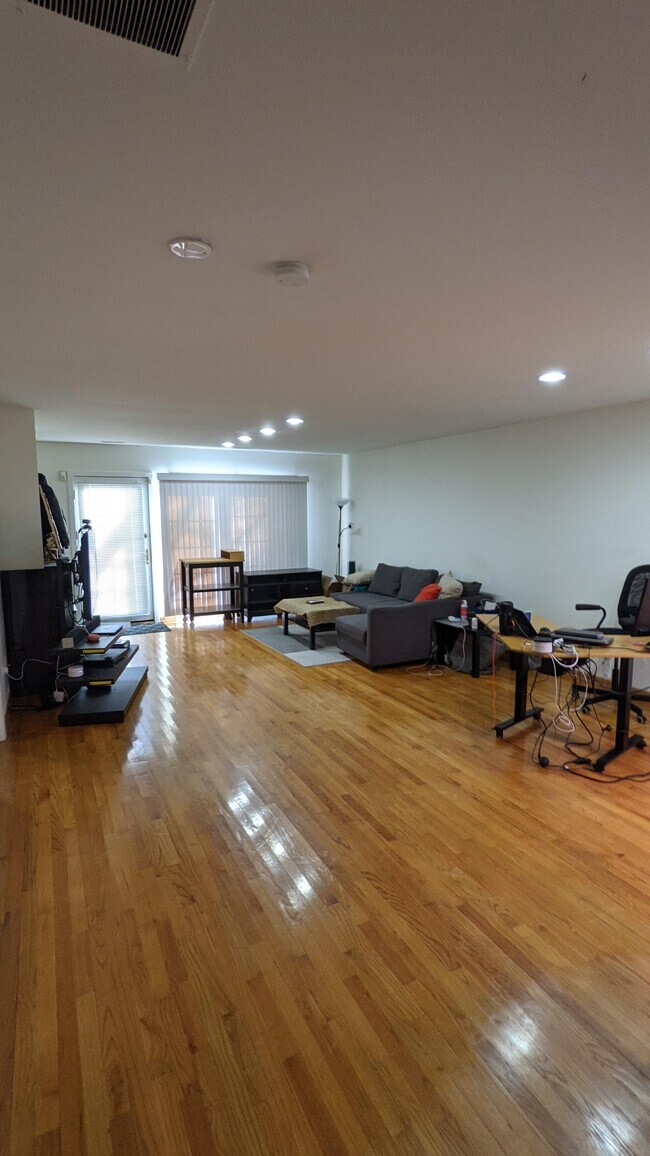 Photo - 1812 S Dearborn St Unit 10