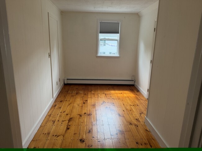 8 Pleasant St Unit 4