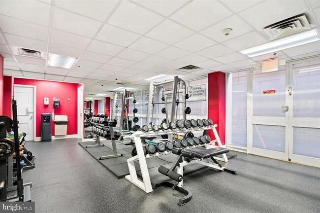 Photo - 2001 Hamilton St Unidad 318