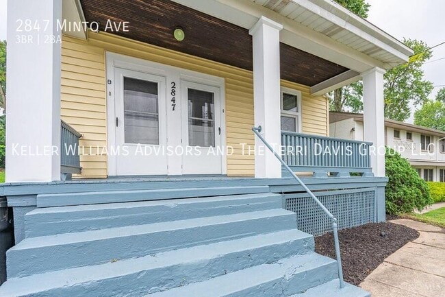 Photo - 2847 Minto Ave