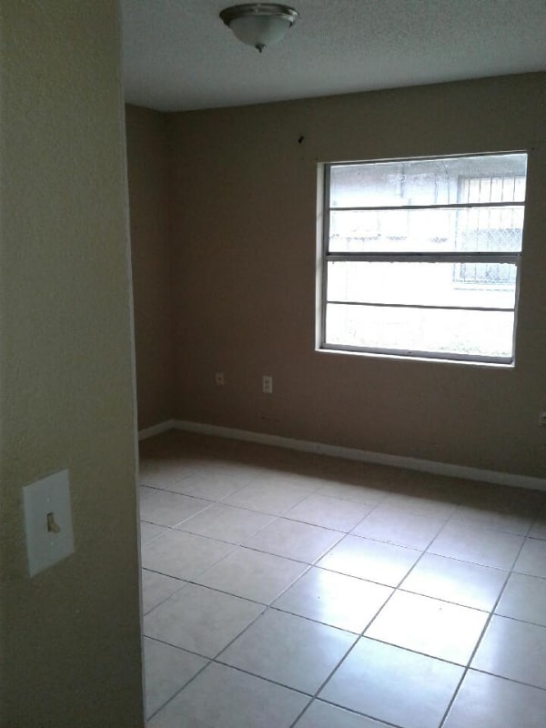 Photo - 512 Dade Ave