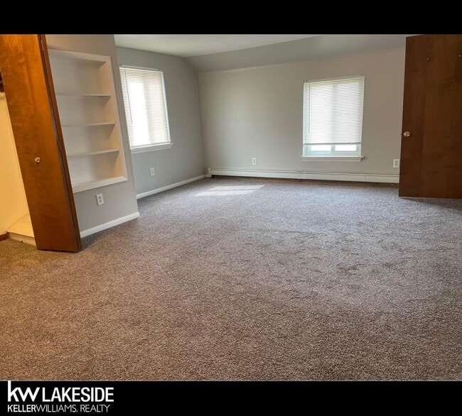 Photo - 324 E St Clair St