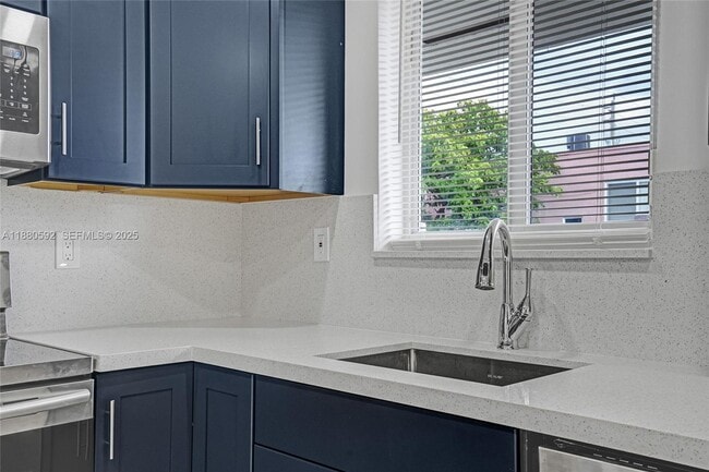 Photo - 136 NW 6th Ave Unit 2