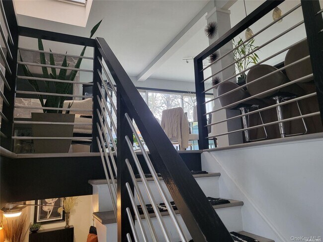 73 Spinney Rd