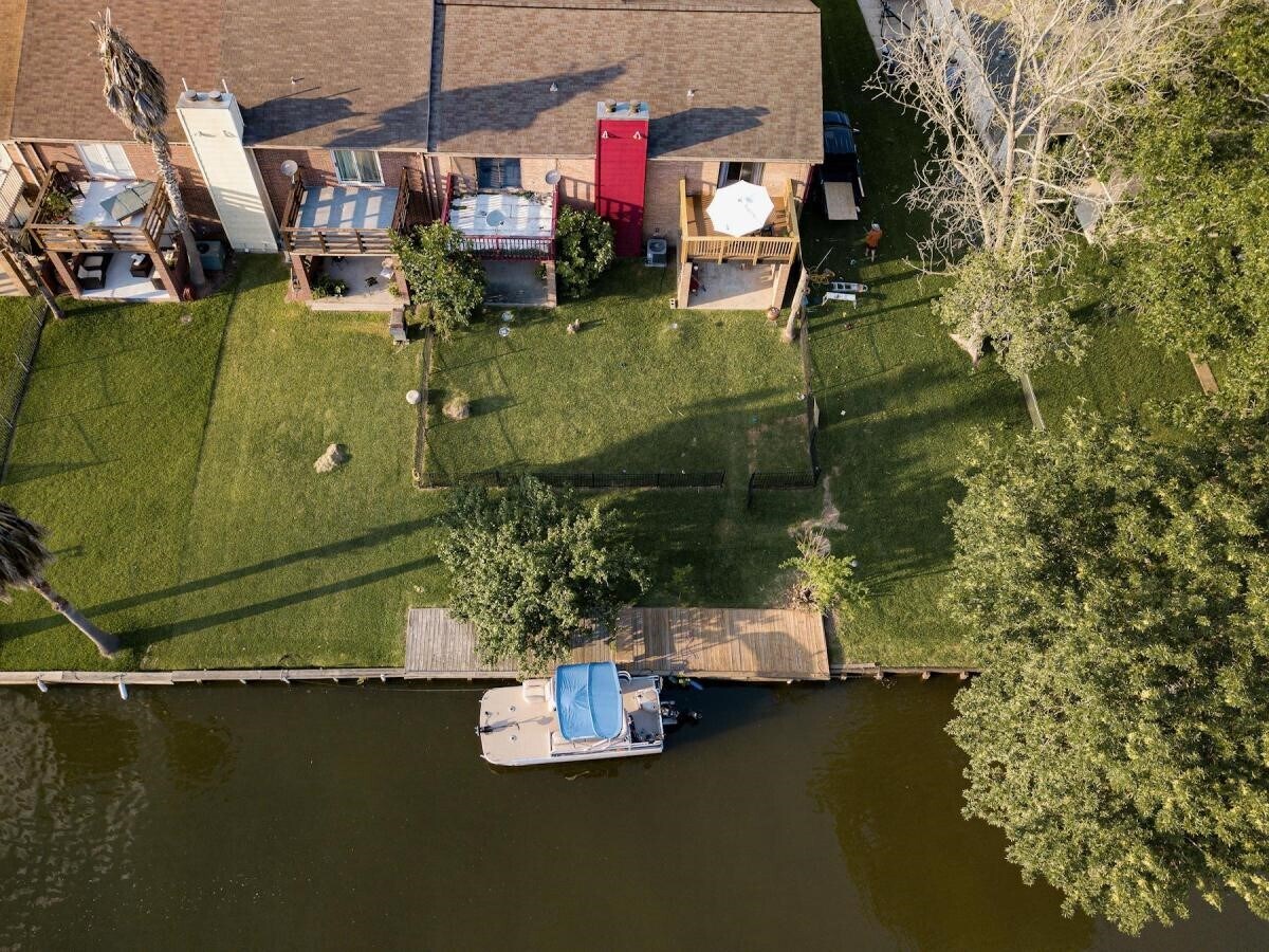 Photo - 13209 Bluff View Dr