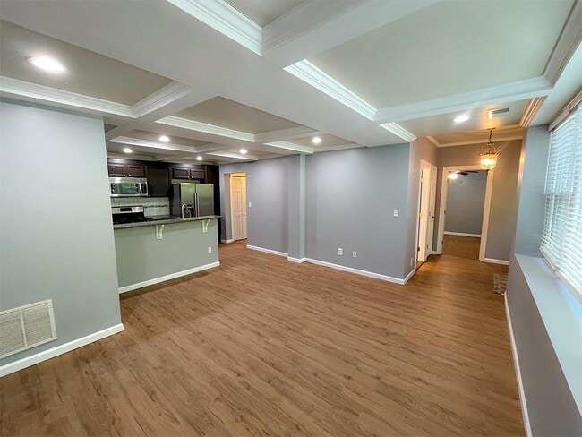 Photo - 2637 Twin Oaks Dr NW