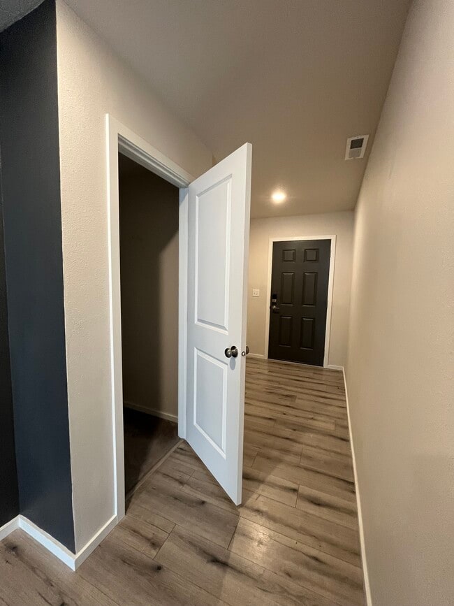 Photo - 4501 W Bedford Ave