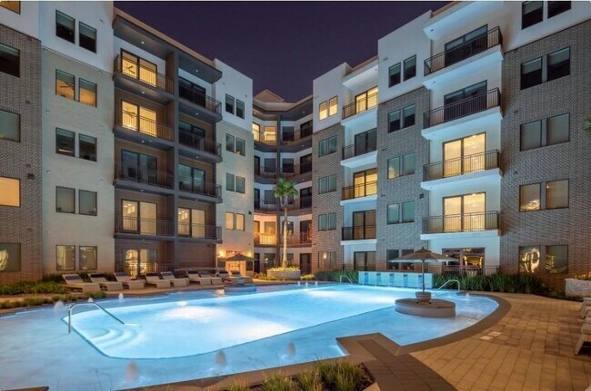 Photo - 4641 Montrose Blvd Unit A2-502