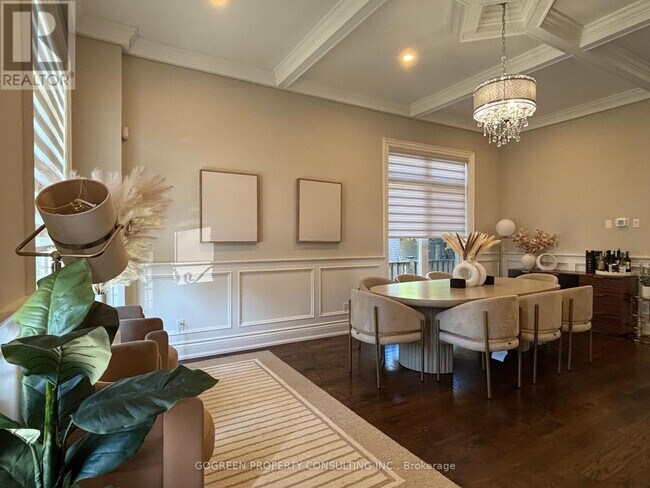 Photo - 329 Paliser Crescent S