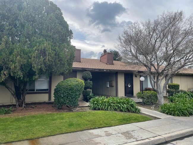 Photo - 3366 - Atreya Unit D