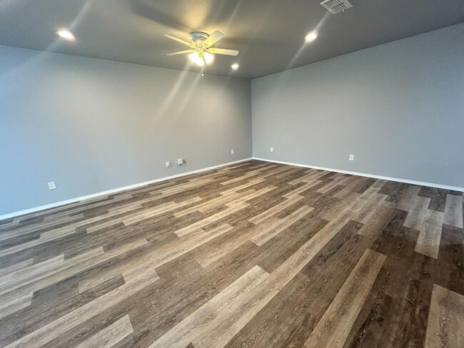 Photo - 1107 N Englewood Ave