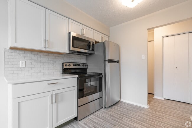 Photo - Green Valley Apartments