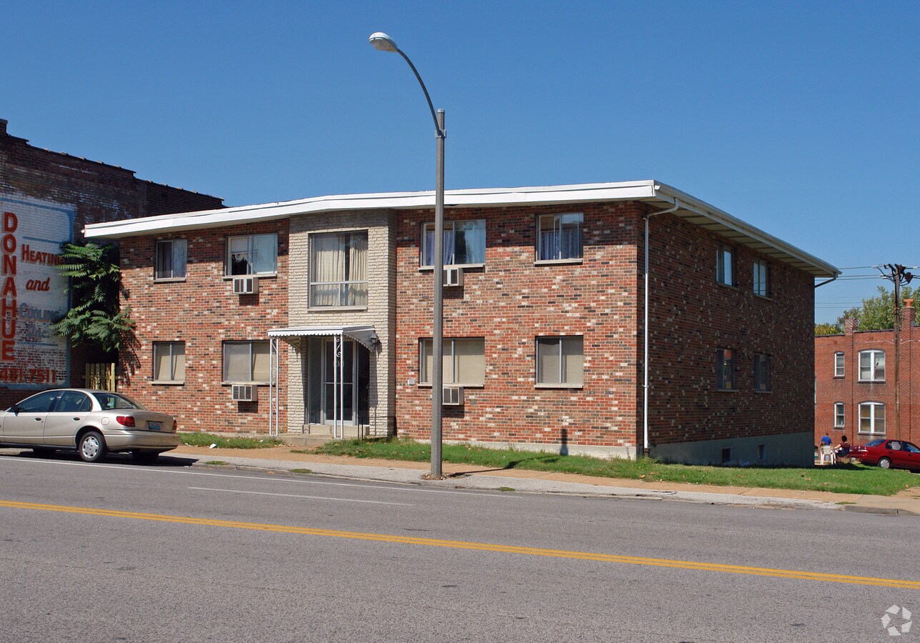 Photo - 5451 Gravois Ave Apartments
